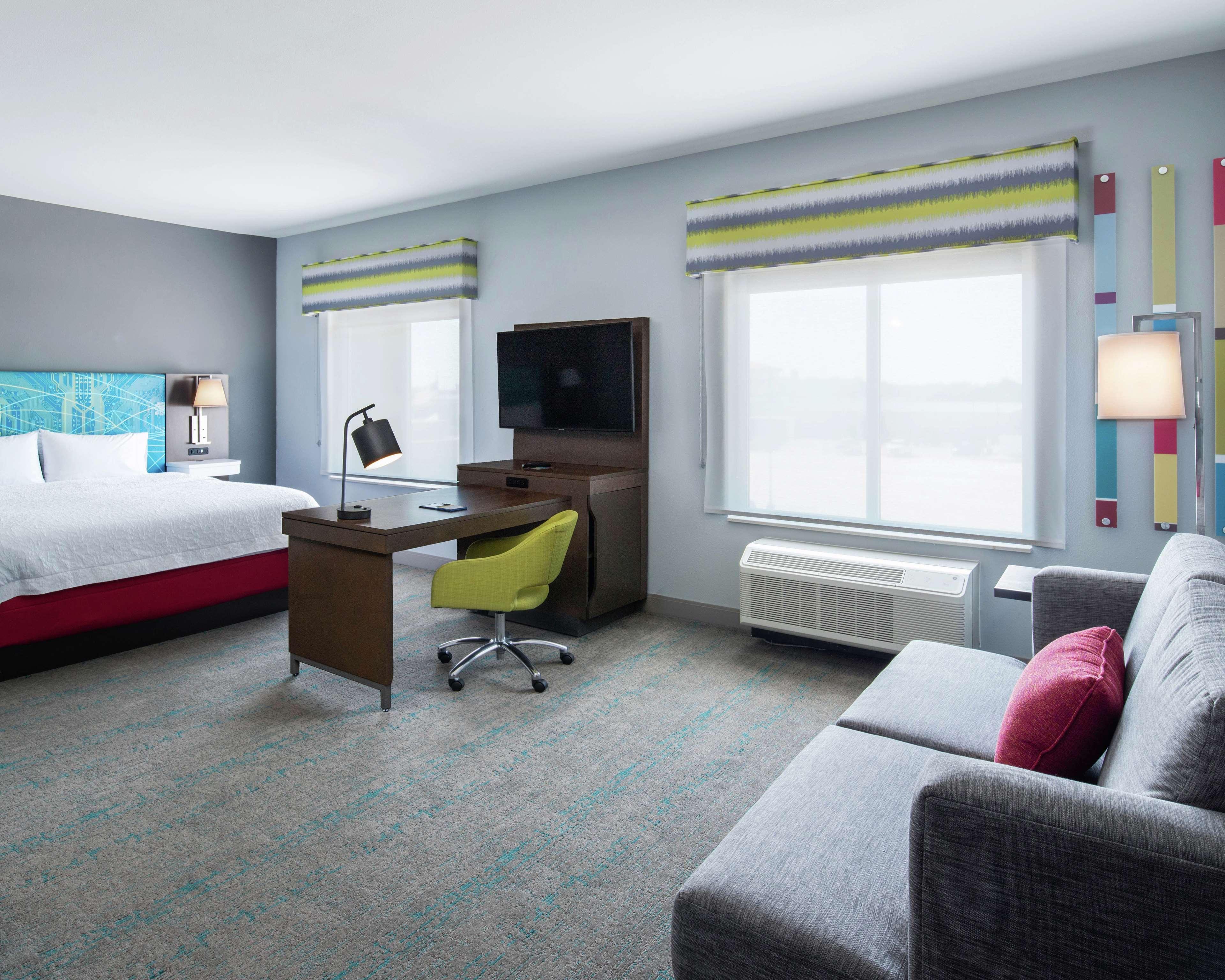 Hampton Inn & Suites Лъбък Екстериор снимка