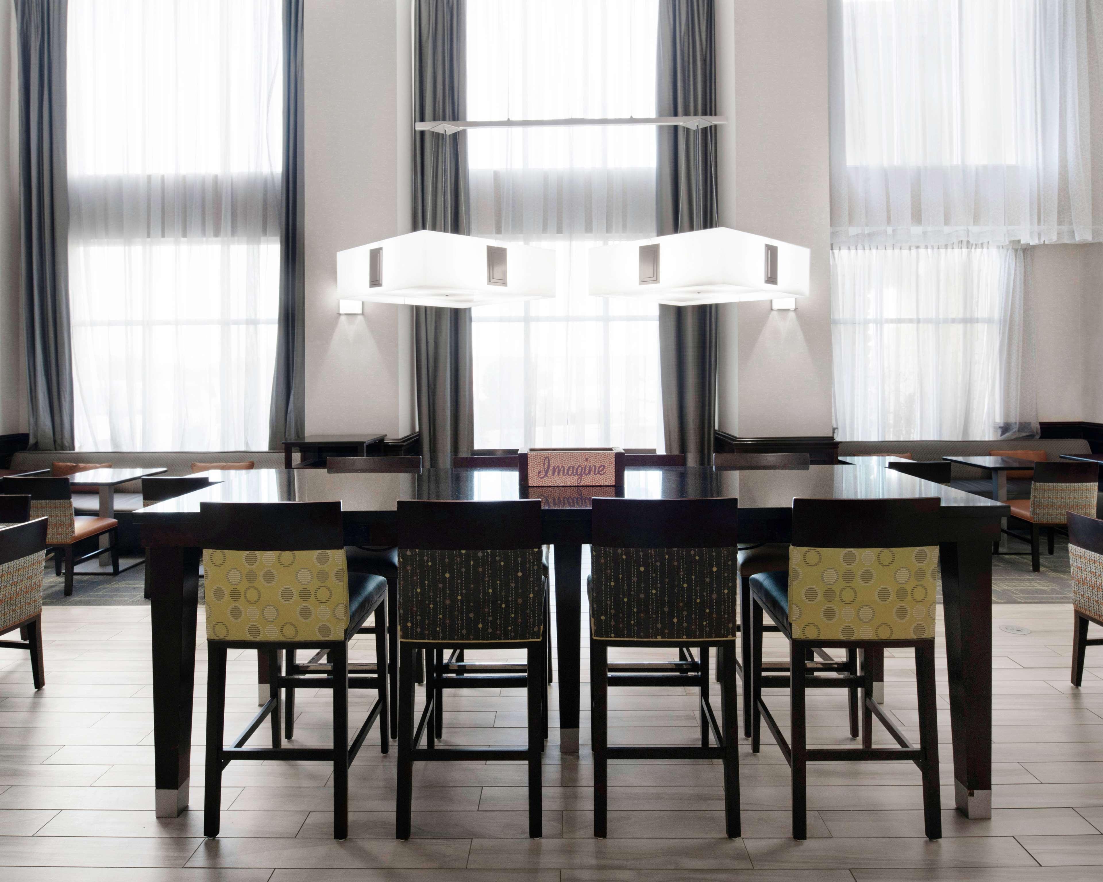 Hampton Inn & Suites Лъбък Екстериор снимка