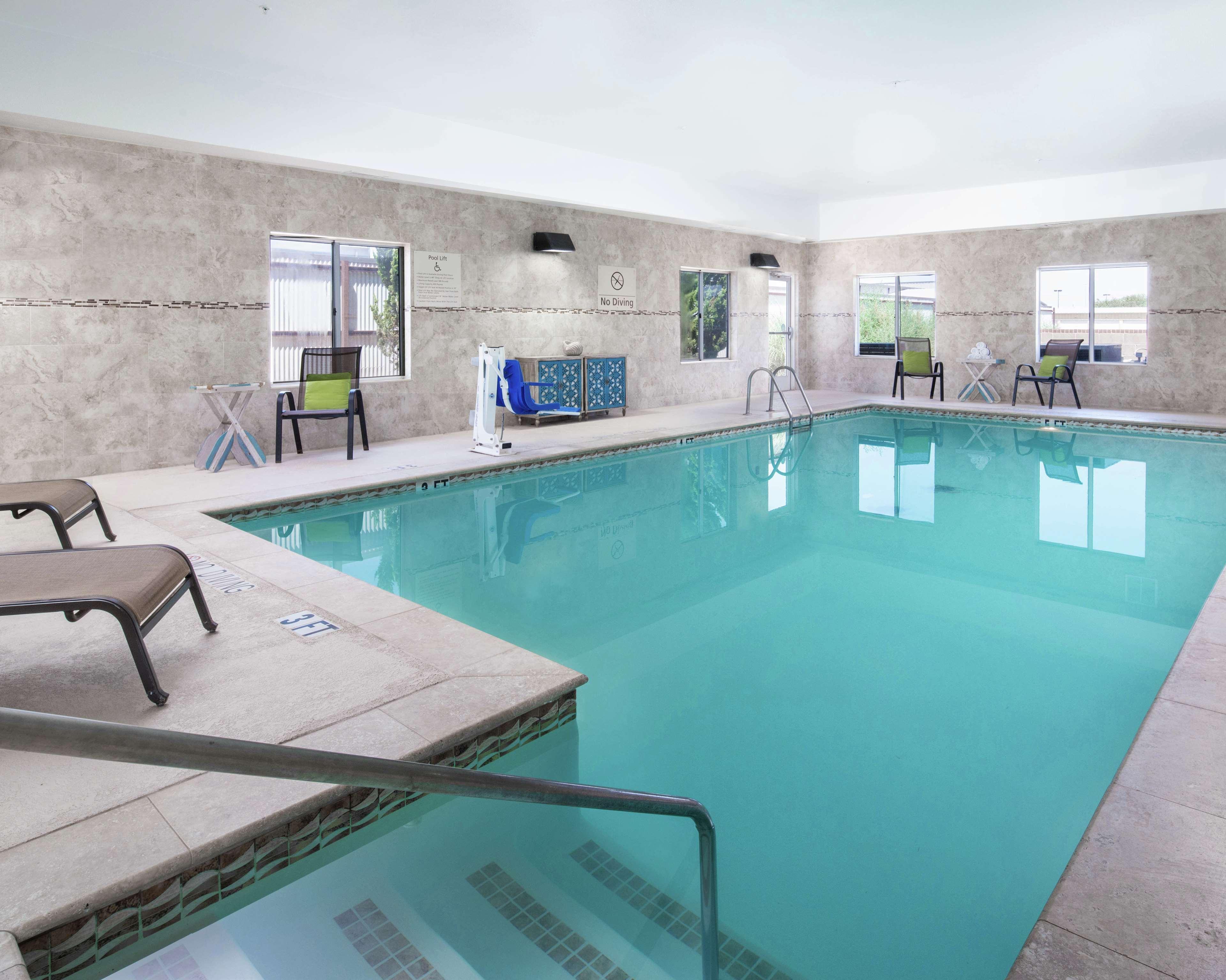 Hampton Inn & Suites Лъбък Екстериор снимка