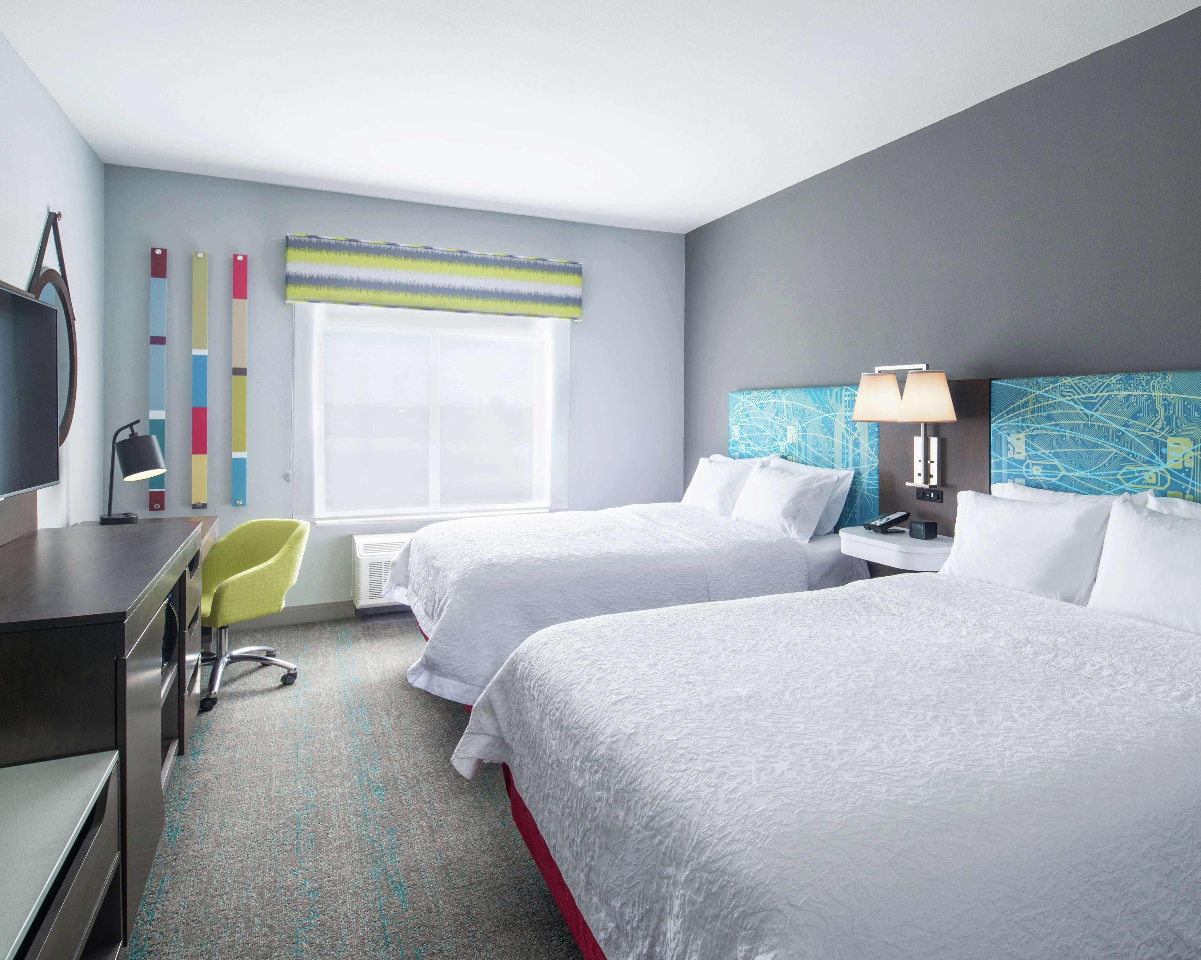 Hampton Inn & Suites Лъбък Екстериор снимка