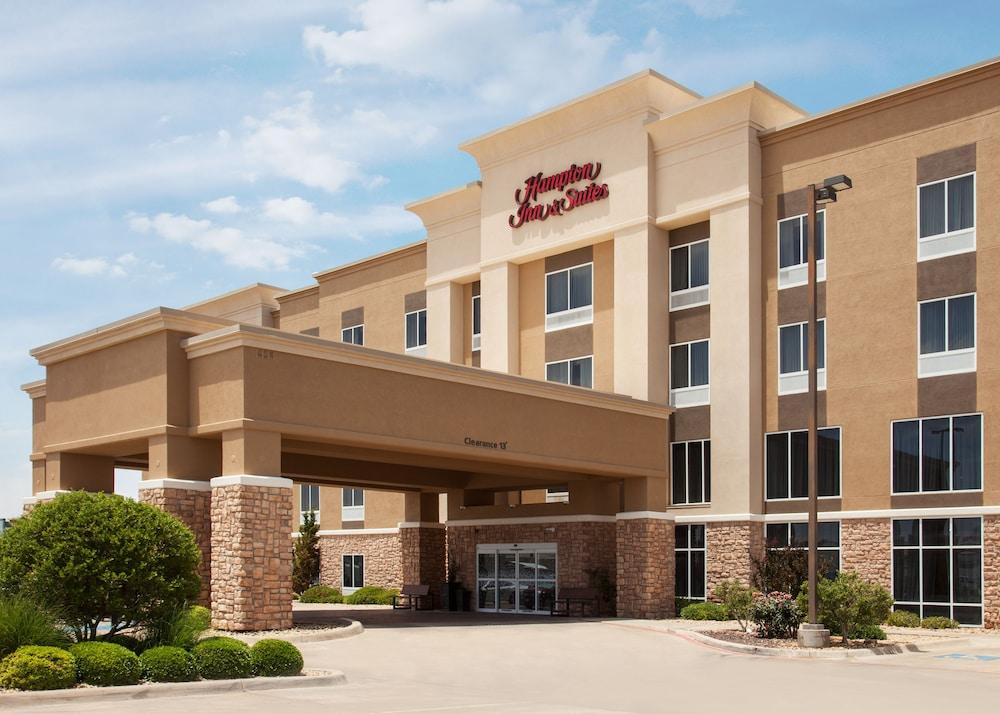 Hampton Inn & Suites Лъбък Екстериор снимка