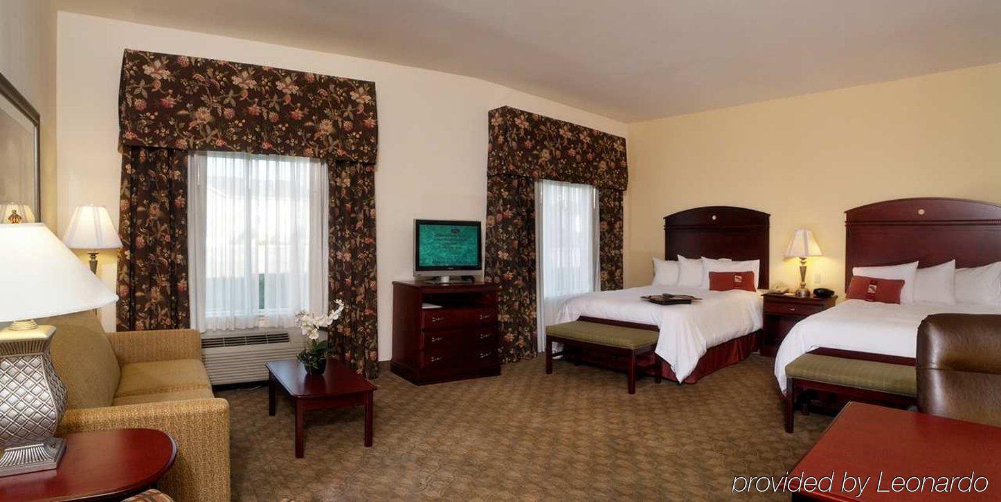 Hampton Inn & Suites Лъбък Стая снимка