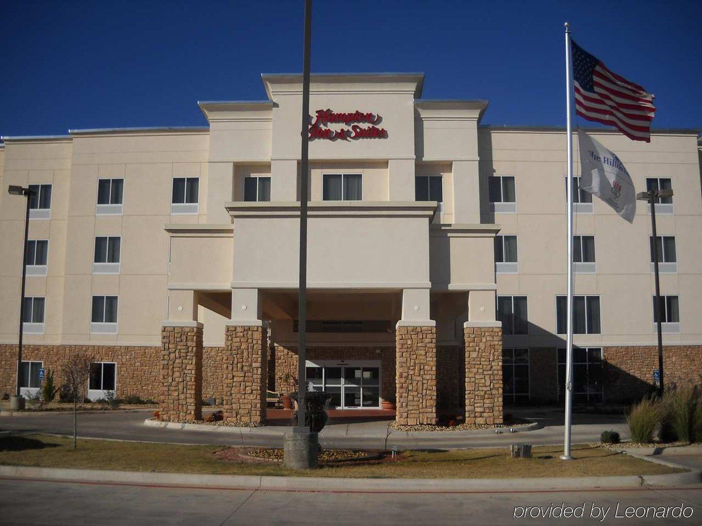 Hampton Inn & Suites Лъбък Екстериор снимка