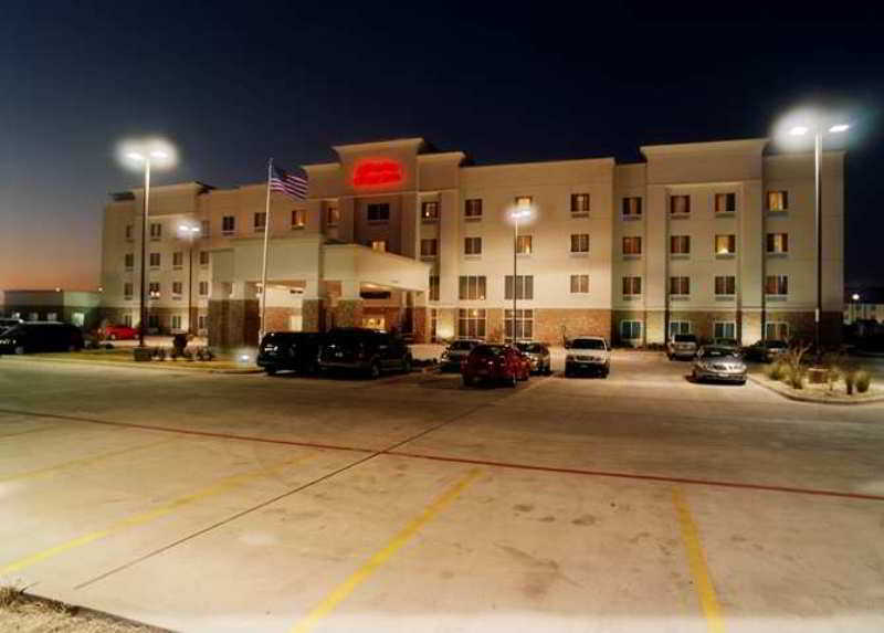 Hampton Inn & Suites Лъбък Екстериор снимка