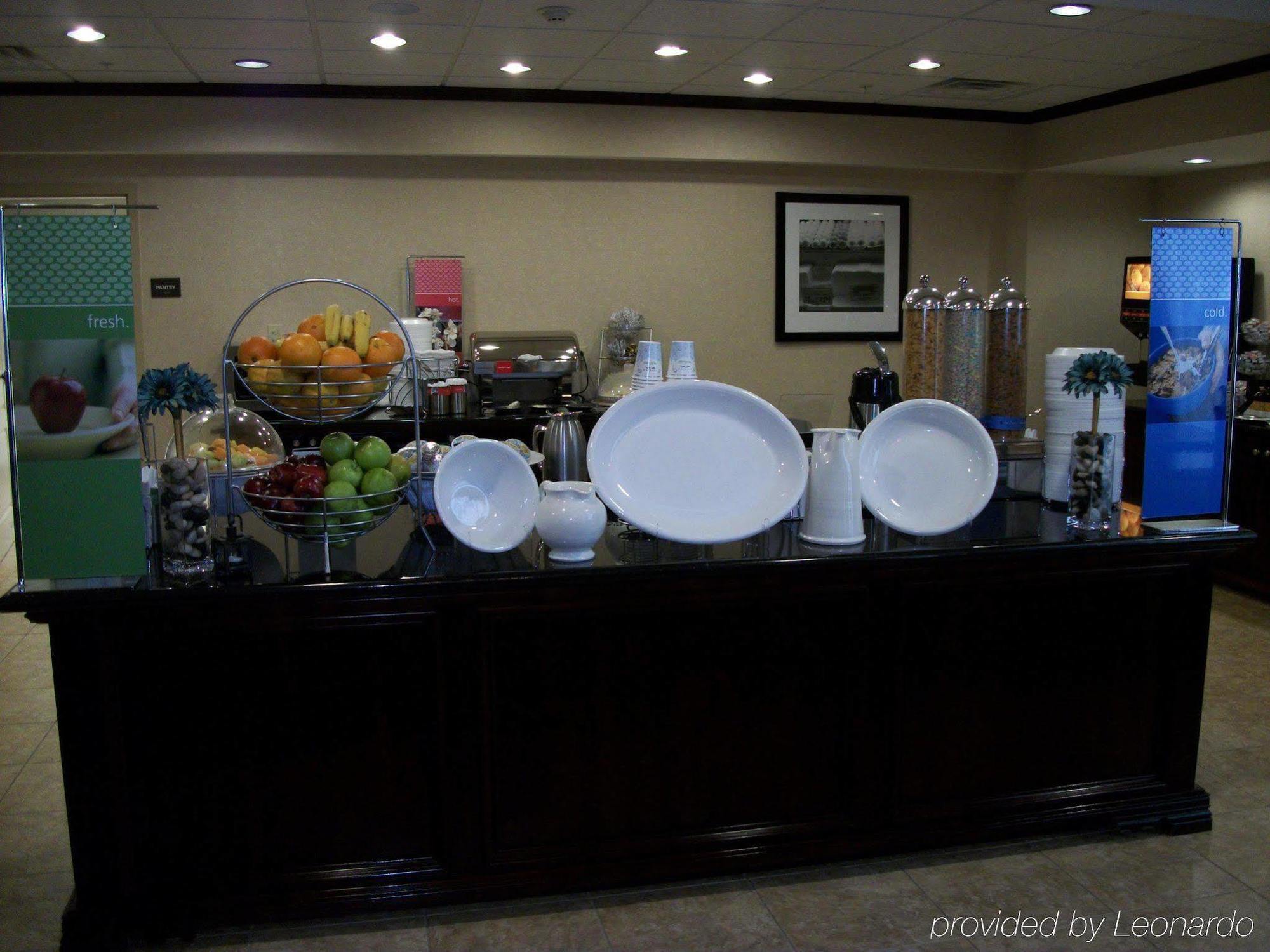 Hampton Inn & Suites Лъбък Екстериор снимка